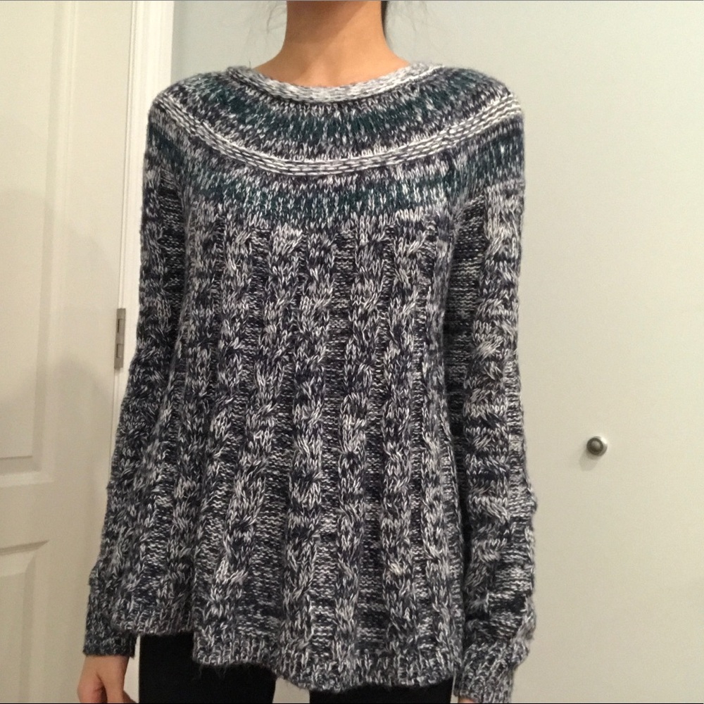 Hollister Blue, Green, and White Knit Sweater